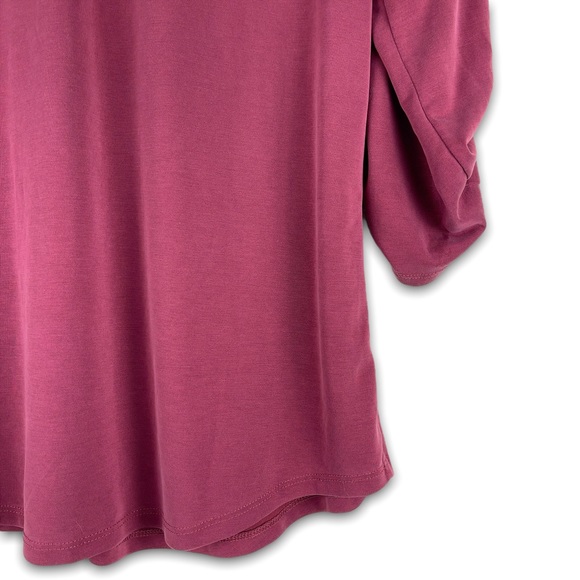 V-Neck Blouse Size Medium | Adrianna Papell - Picture 6 of 7